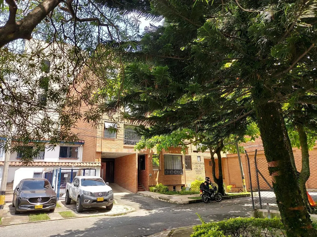 Casa Barrio Poblado Sector Manila - Parking Apartment Medellin