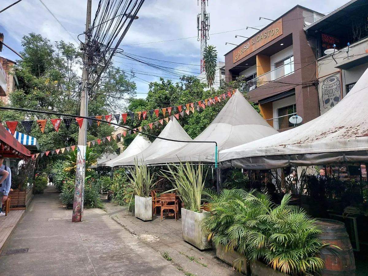 Casa Barrio Poblado Sector Manila - Parking Apartment Medellin 0*,  Colombia